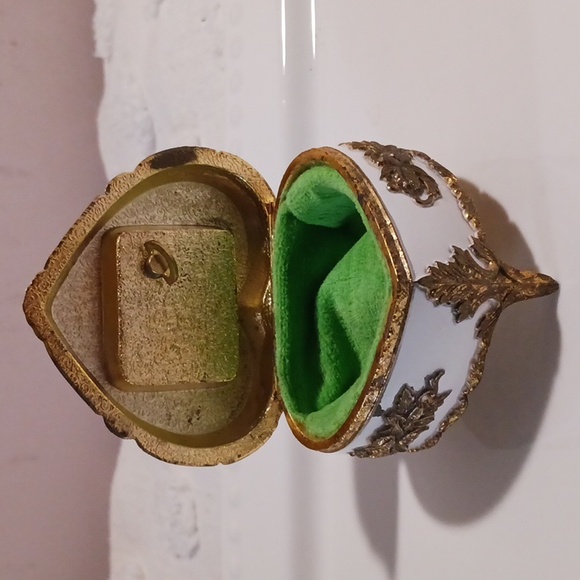 VTG. ⚜️ The  San Francisco Music Box Co. Ceramic Heart Shape Music Box 💝 - Picture 11 of 14